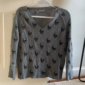360 cashmere grey Jolie V neck skull sweater